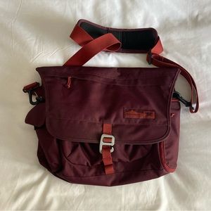 Mountain Smith, Crossbody, messenger, bag, maroon, burgundy